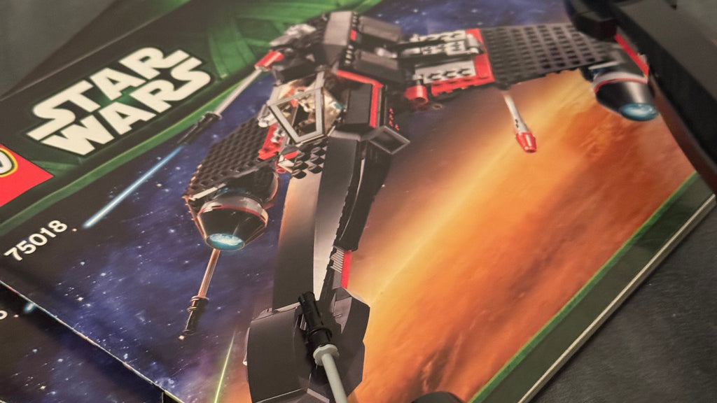 Lego Star Wars - Jek-14's Stealth Starfighter - 75018-1